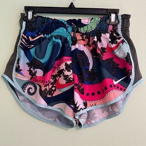 Nike Icon Clash Tempo Running Shorts